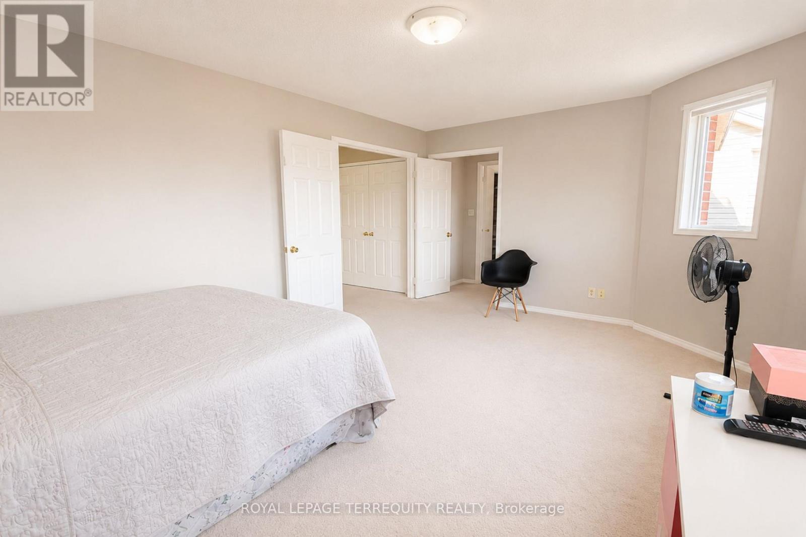 Upper - 1215 Wadebridge Crescent, Oshawa, Ontario  L1K 2V5 - Photo 10 - E13158166