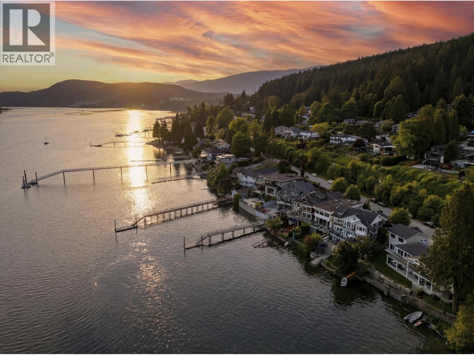 648 Alderside Road, Port Moody, British Columbia  V3H 3A5 - Photo 1 - R3126187