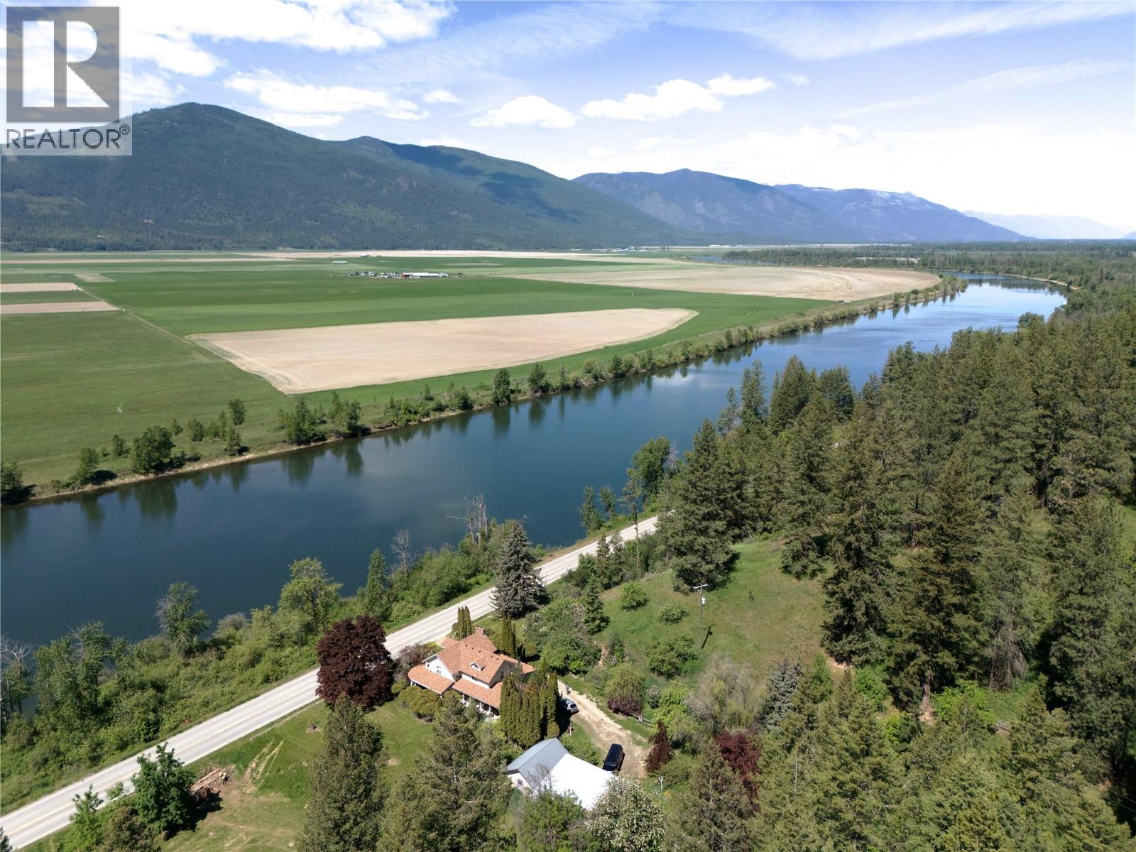 340 Highway 21 Highway, Creston, British Columbia  V0B 1G2 - Photo 4 - 10329778