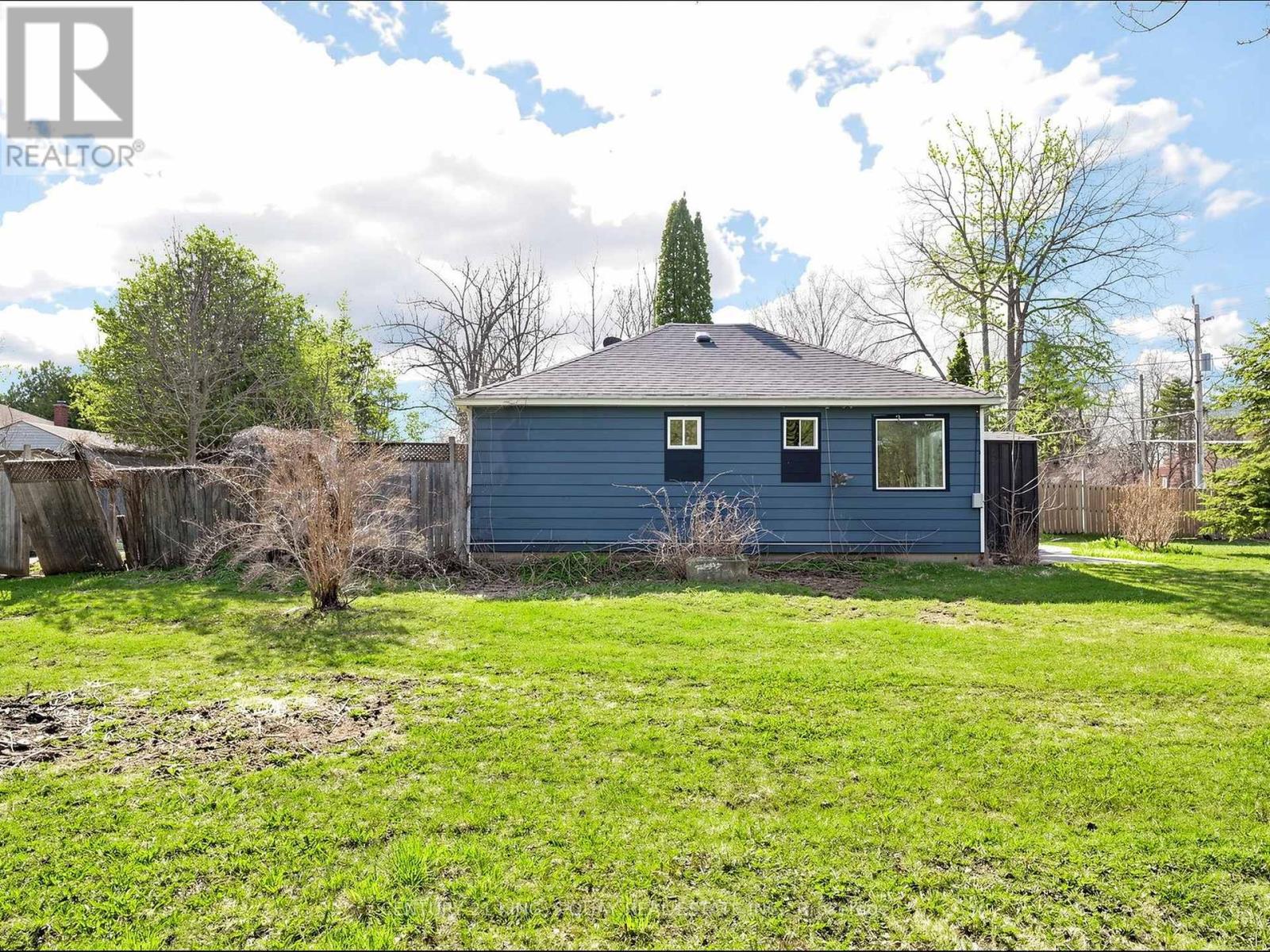 1975 Metro Road N, Georgina, Ontario  L0E 1L0 - Photo 3 - N13158034