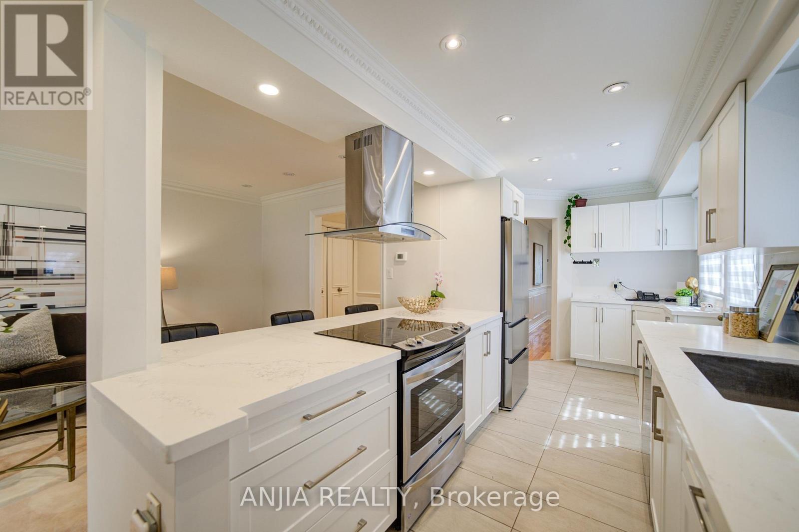 78 Baywood Court, Markham, Ontario  L3T 5W3 - Photo 11 - N13158058