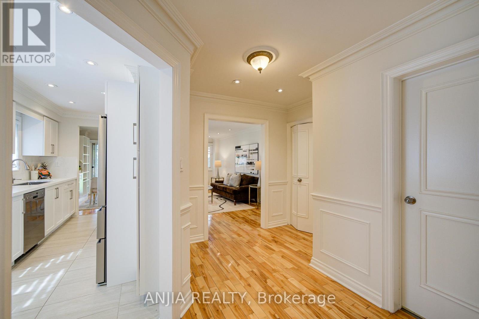 78 Baywood Court, Markham, Ontario  L3T 5W3 - Photo 7 - N13158058