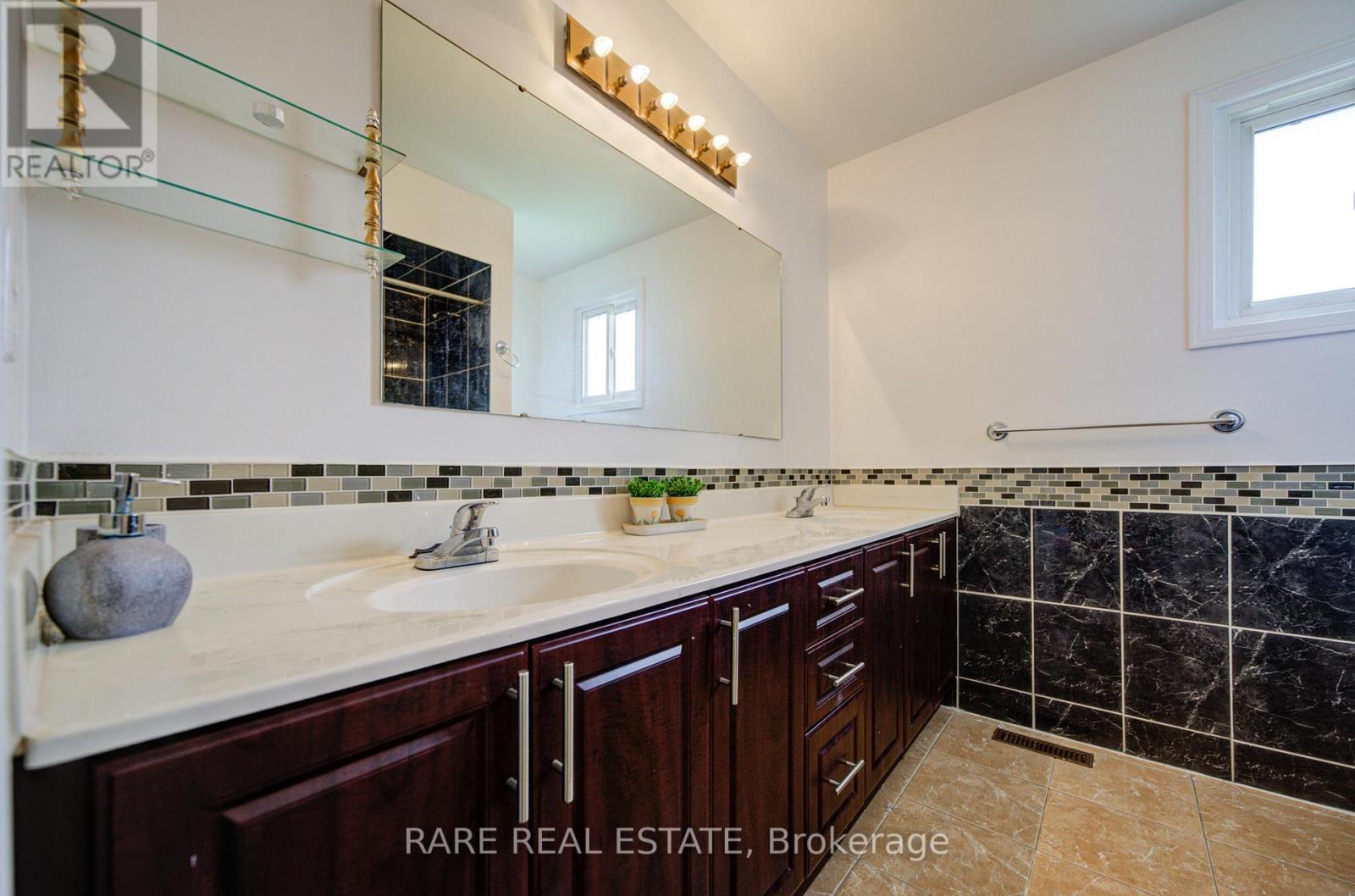71 Willowbrook Road, Markham, Ontario L3T 5K7 - Photo 17 - N13158146