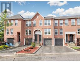 62 WYATT LANE, Aurora, Ontario