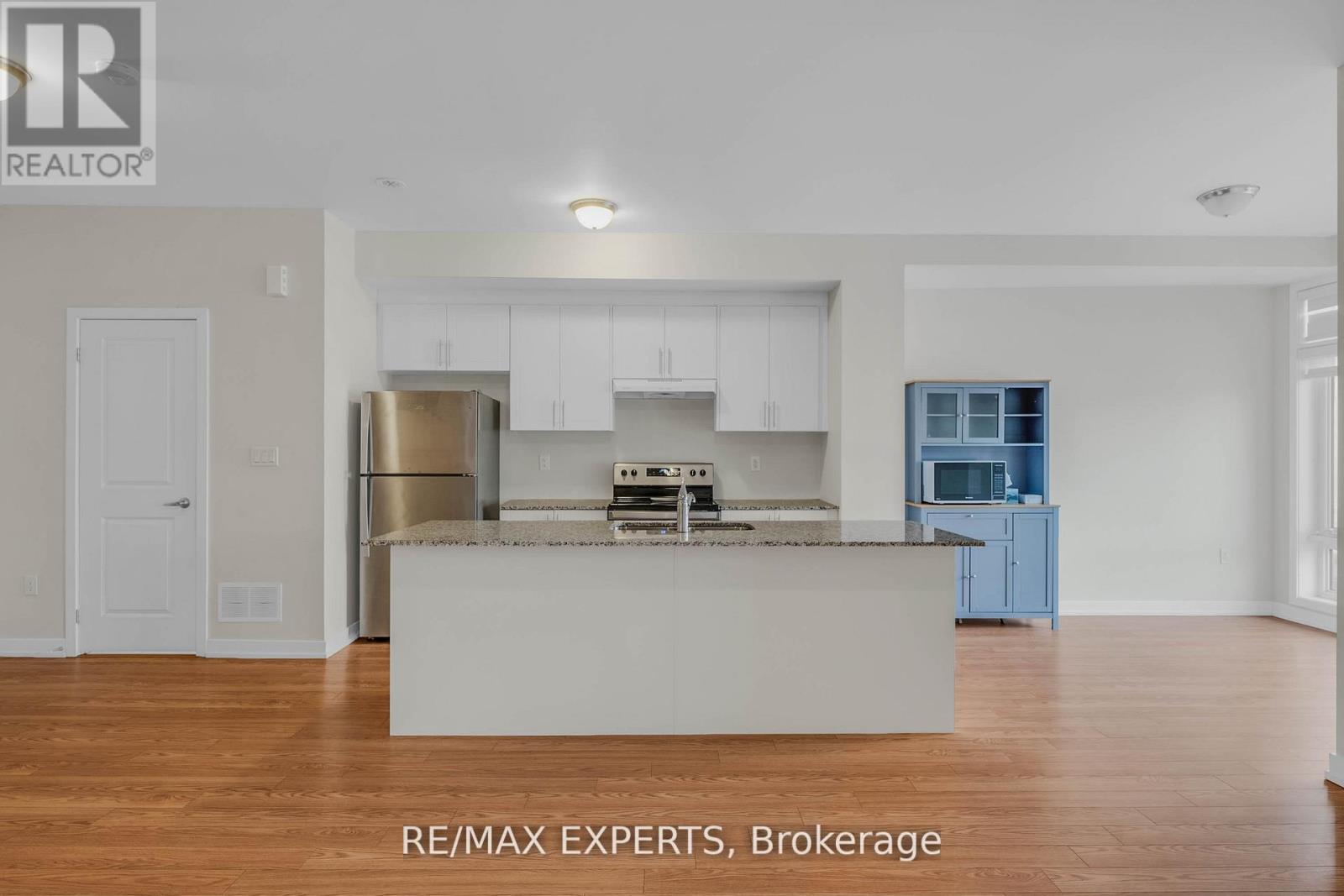 34 Dandara Gate, Vaughan, Ontario  L4L 0B6 - Photo 14 - N13158168