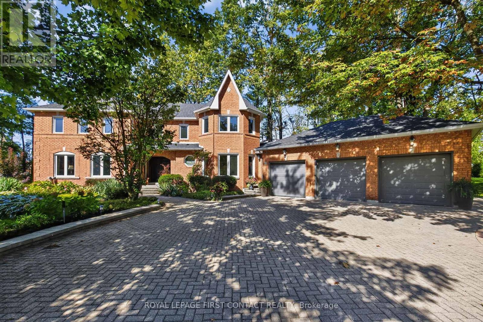 26 EDGECOMBE TERRACE, Springwater, Ontario