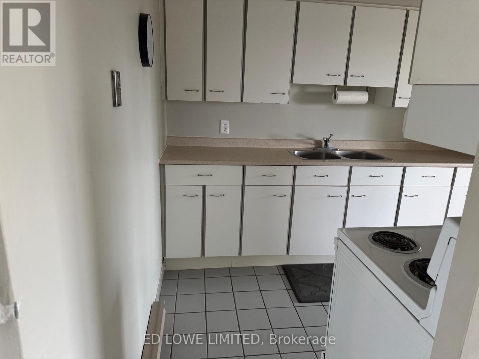 401 - 7 Fittons Road E, Orillia, Ontario L3V 5E8 - Photo 16 - S13158112