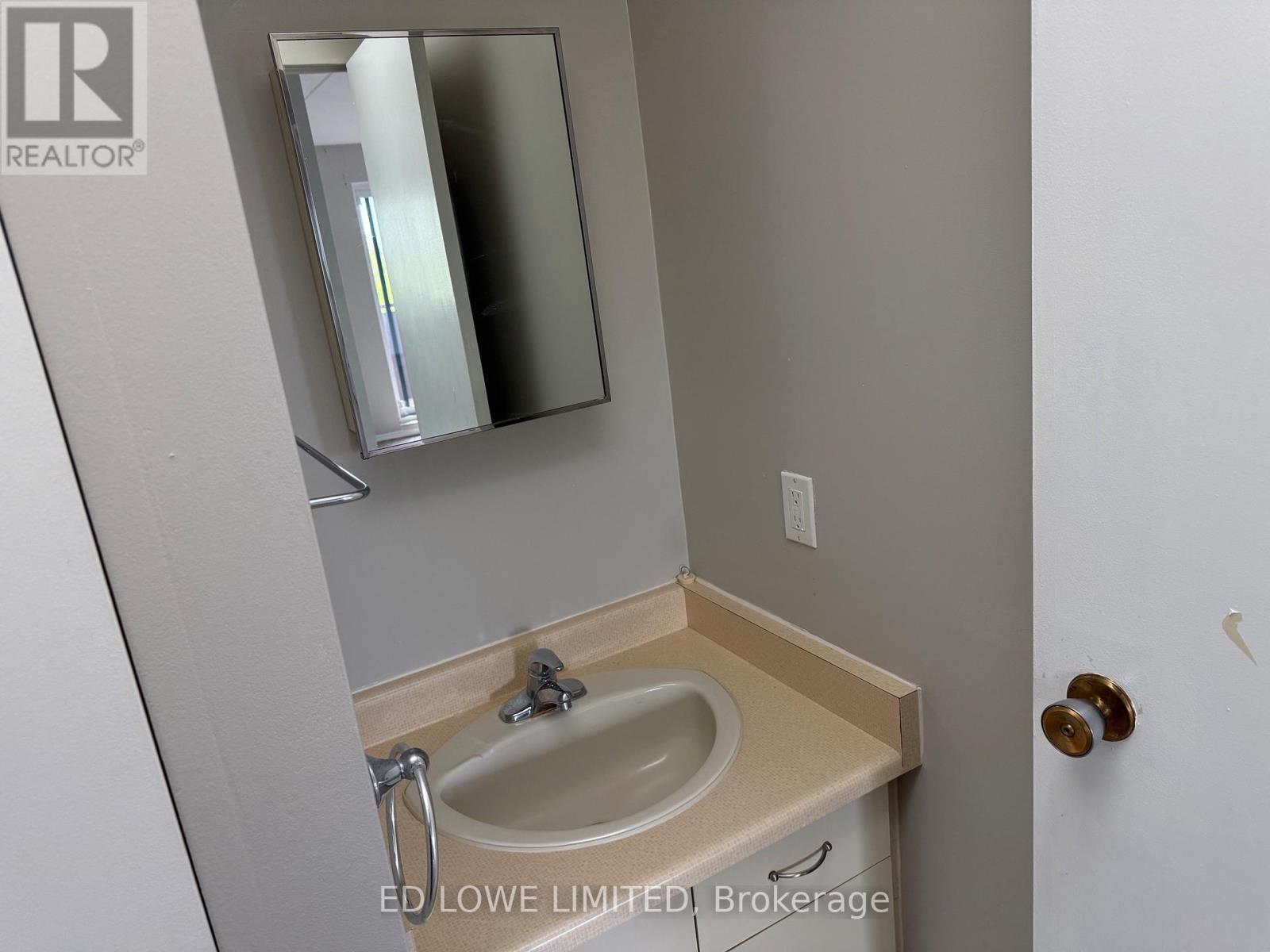 401 - 7 Fittons Road E, Orillia, Ontario L3V 5E8 - Photo 8 - S13158112