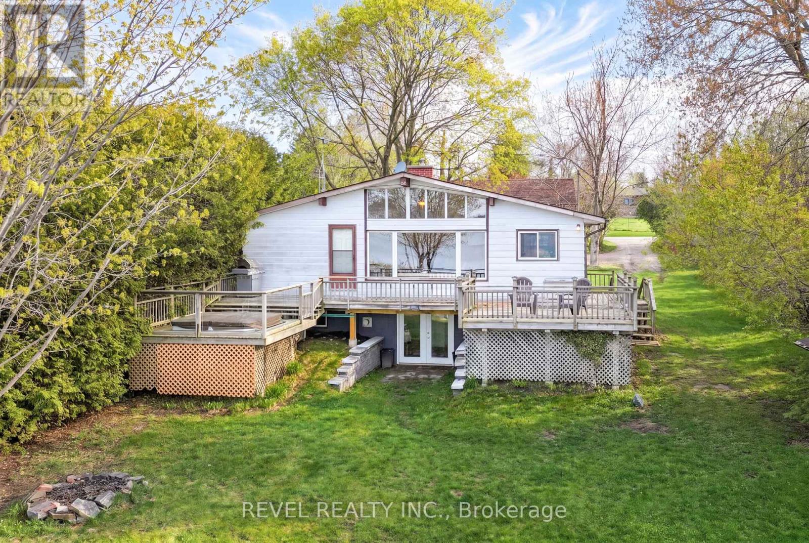 18 Lakeview Boulevard, Kawartha Lakes, Ontario  K0M 2C0 - Photo 1 - X13134624