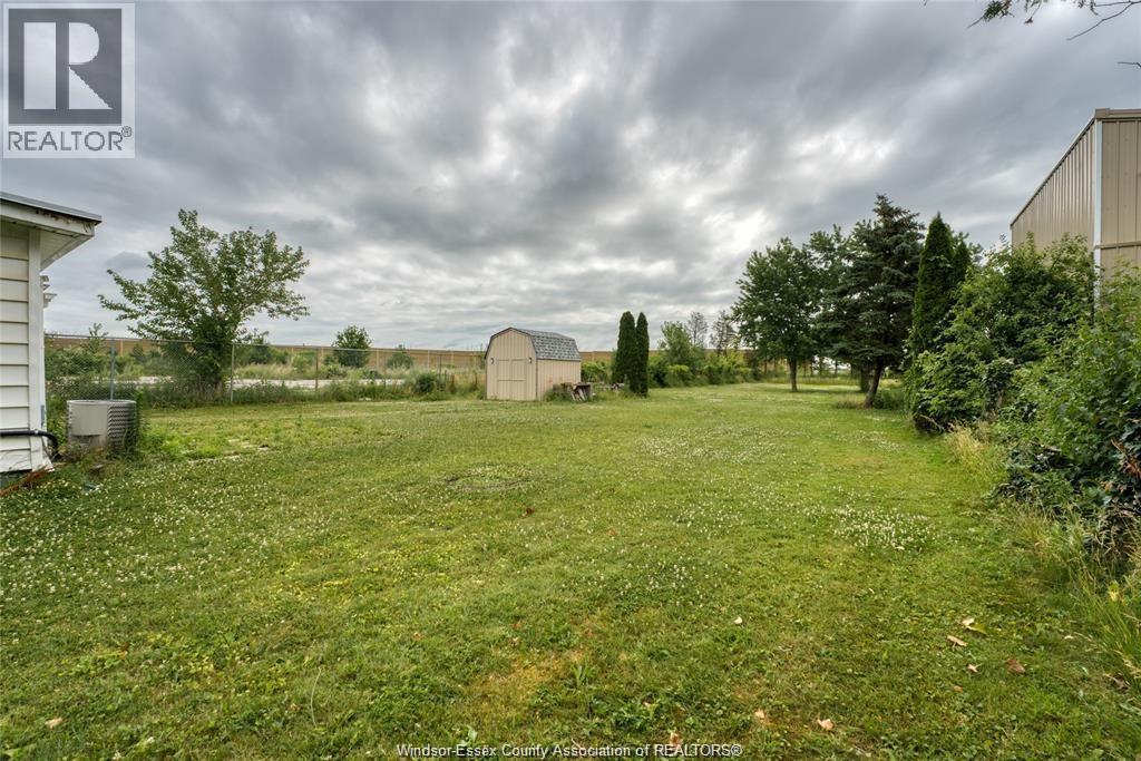 4906 Howard Avenue, Tecumseh, Ontario N9H 1C9 - Photo 34 - 26011789