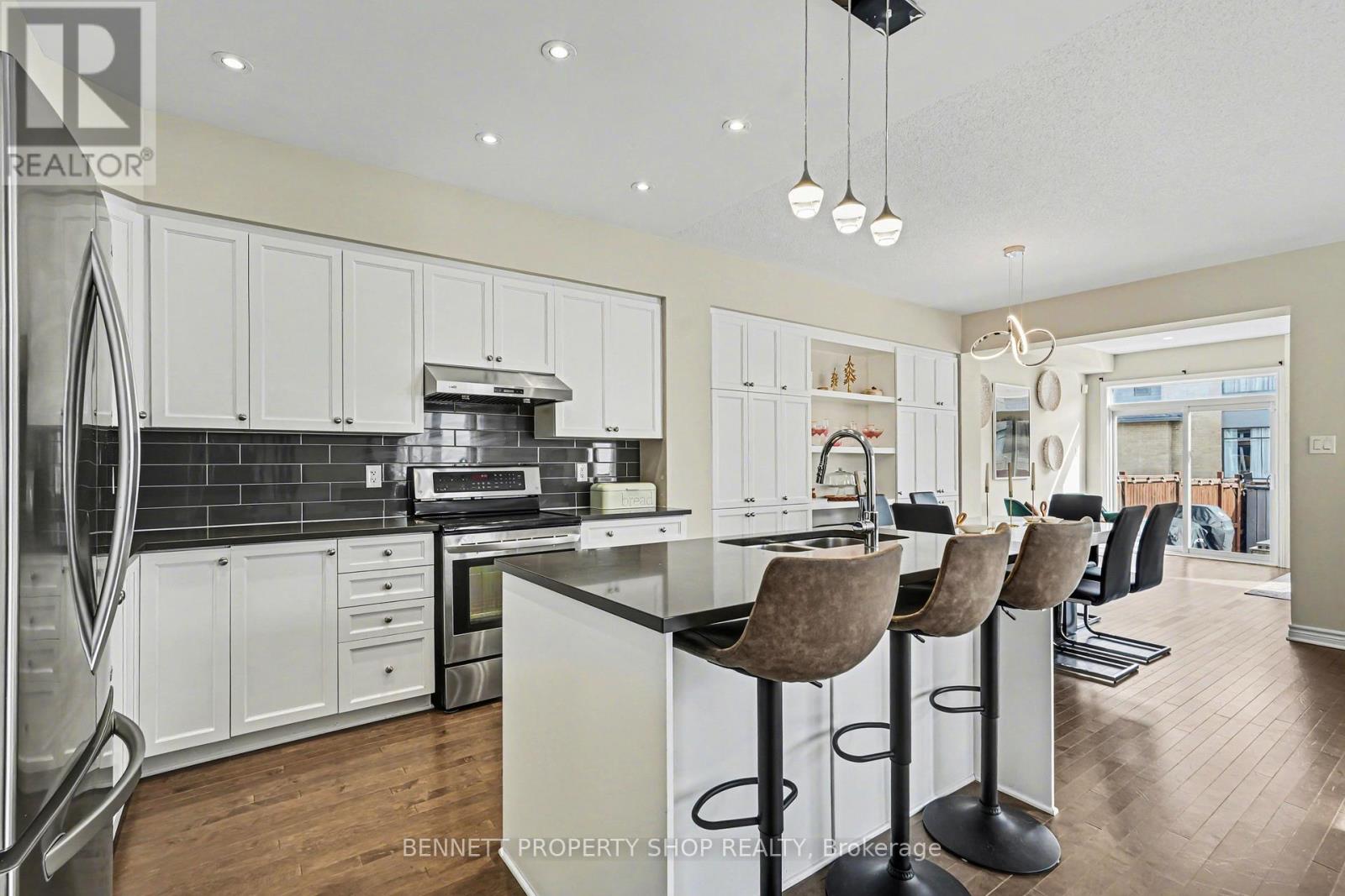 554 Stargazer Crescent, Ottawa, Ontario  K4M 0H2 - Photo 3 - X12936836