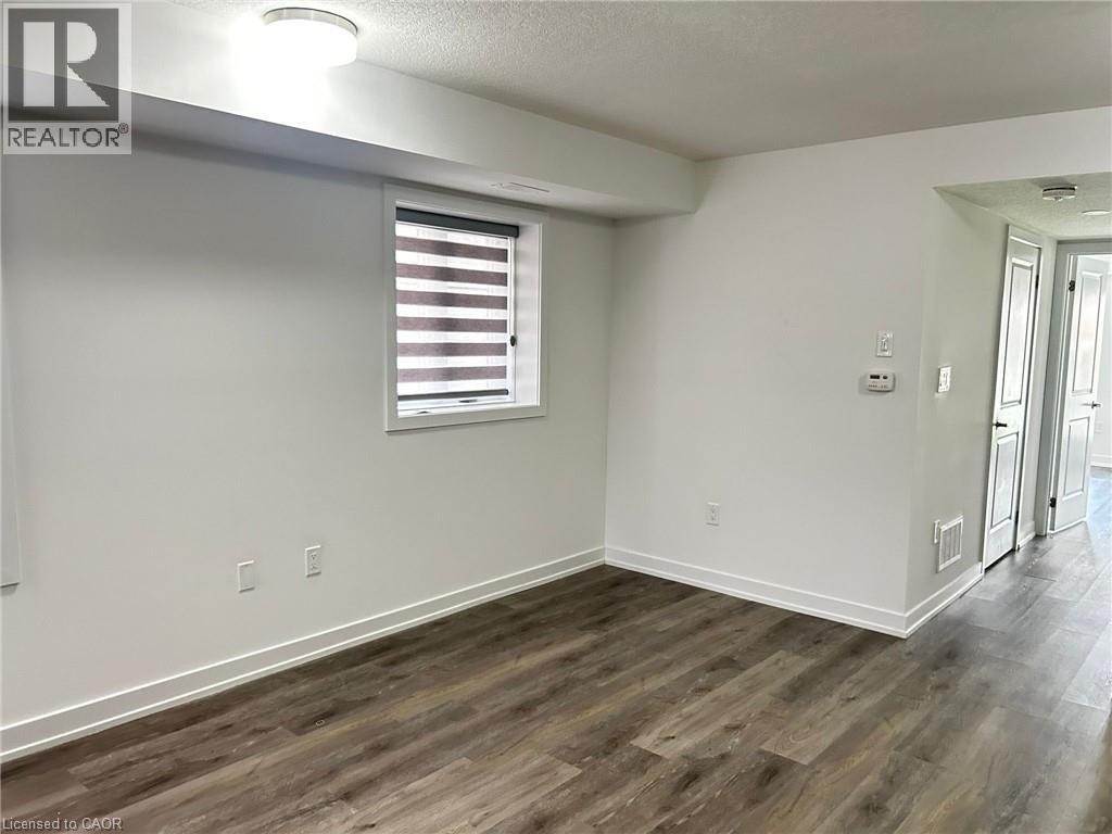 205 West Oak Trail Unit# 32, Kitchener, Ontario  N2R 0R9 - Photo 11 - 40832269