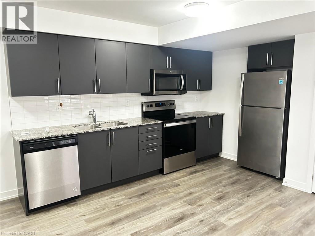 205 West Oak Trail Unit# 32, Kitchener, Ontario  N2R 0R9 - Photo 12 - 40832269