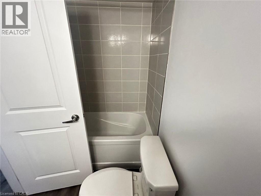 205 West Oak Trail Unit# 32, Kitchener, Ontario  N2R 0R9 - Photo 5 - 40832269