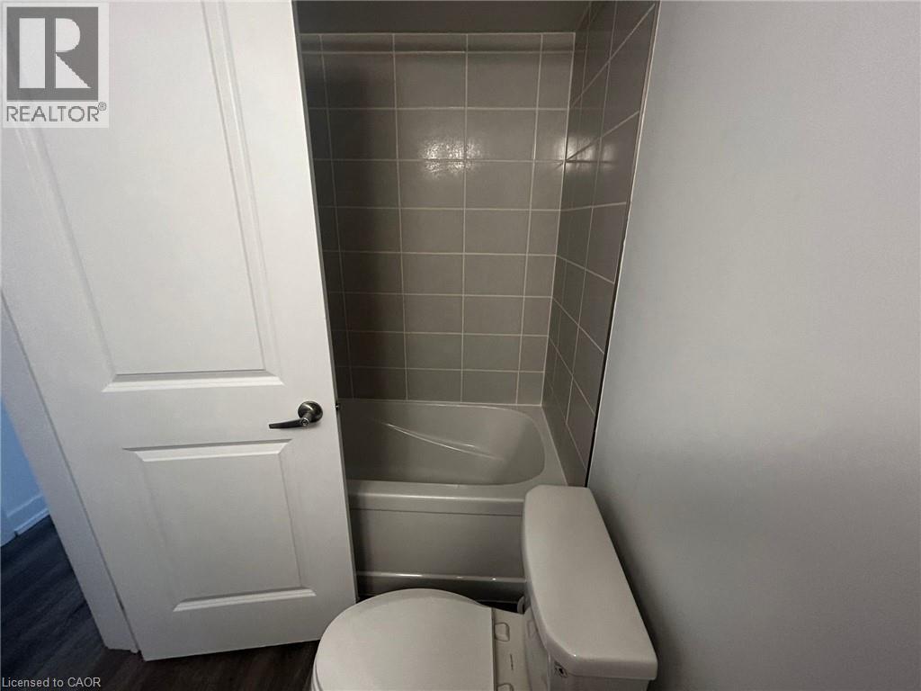 205 West Oak Trail Unit# 32, Kitchener, Ontario  N2R 0R9 - Photo 6 - 40832269
