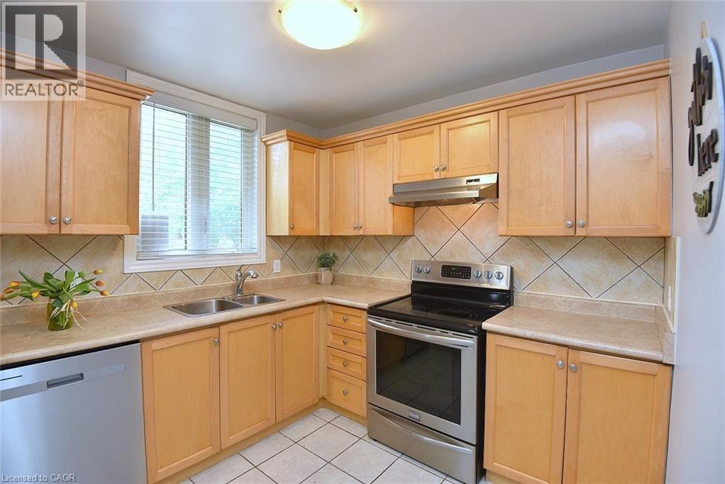 206 East 14th Street, Hamilton, Ontario  L9A 4B6 - Photo 14 - 40831020