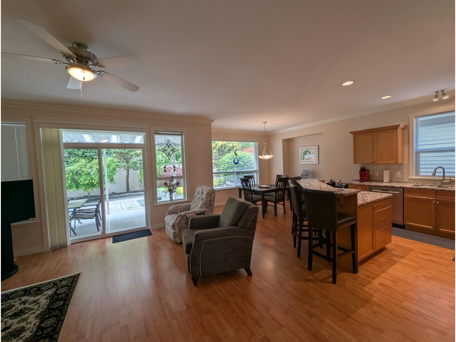 46570 Hearthstone Street, Sardis South, Chilliwack, British Columbia  V2R 0E2 - Photo 5 - R3126440