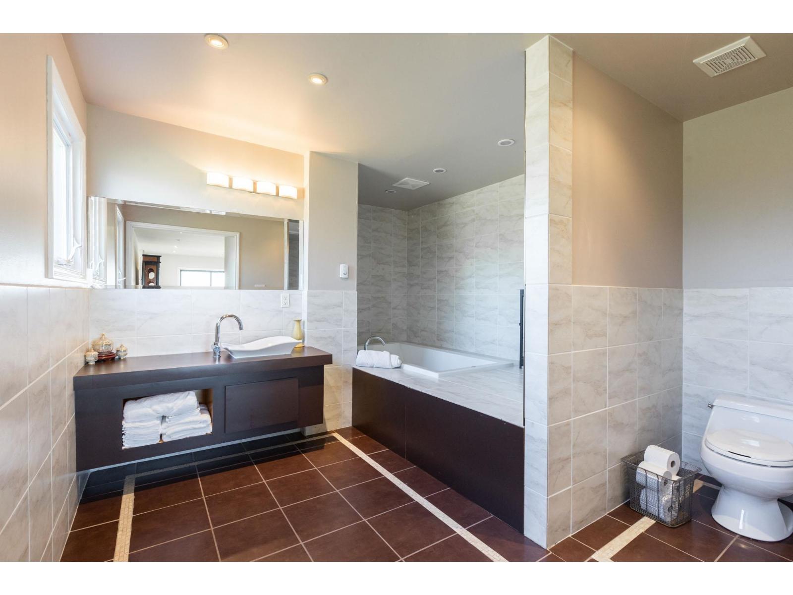 162 210 Street, Langley, British Columbia  V2Z 2G6 - Photo 18 - R3118177