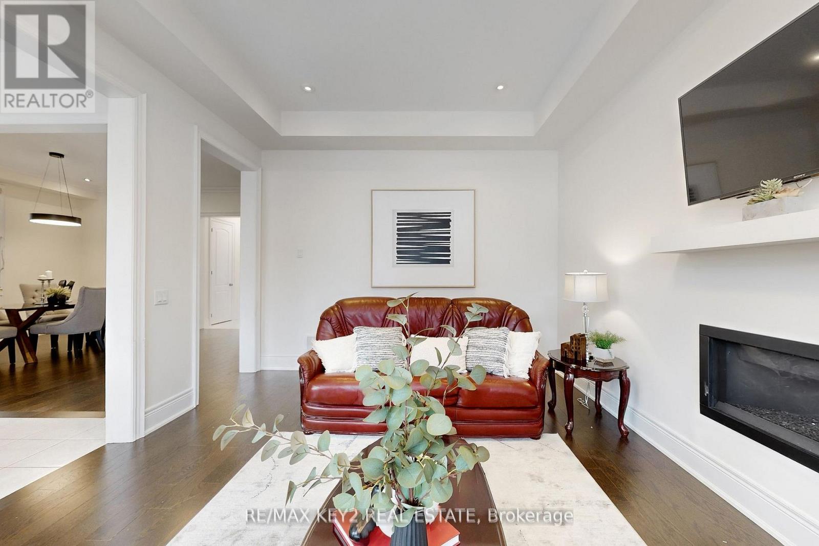 10 Lyle Way, Brampton, Ontario  L6X 5P8 - Photo 9 - W13158042