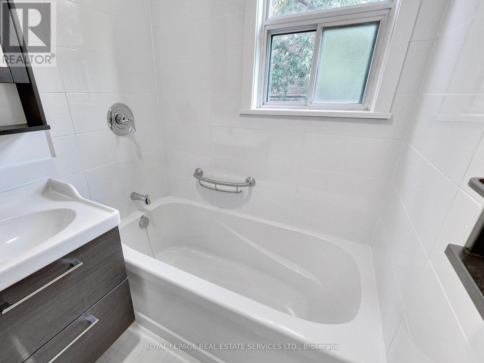 3 - 363 Dalesford Road, Toronto, Ontario  M8Y 1H1 - Photo 24 - W13158050