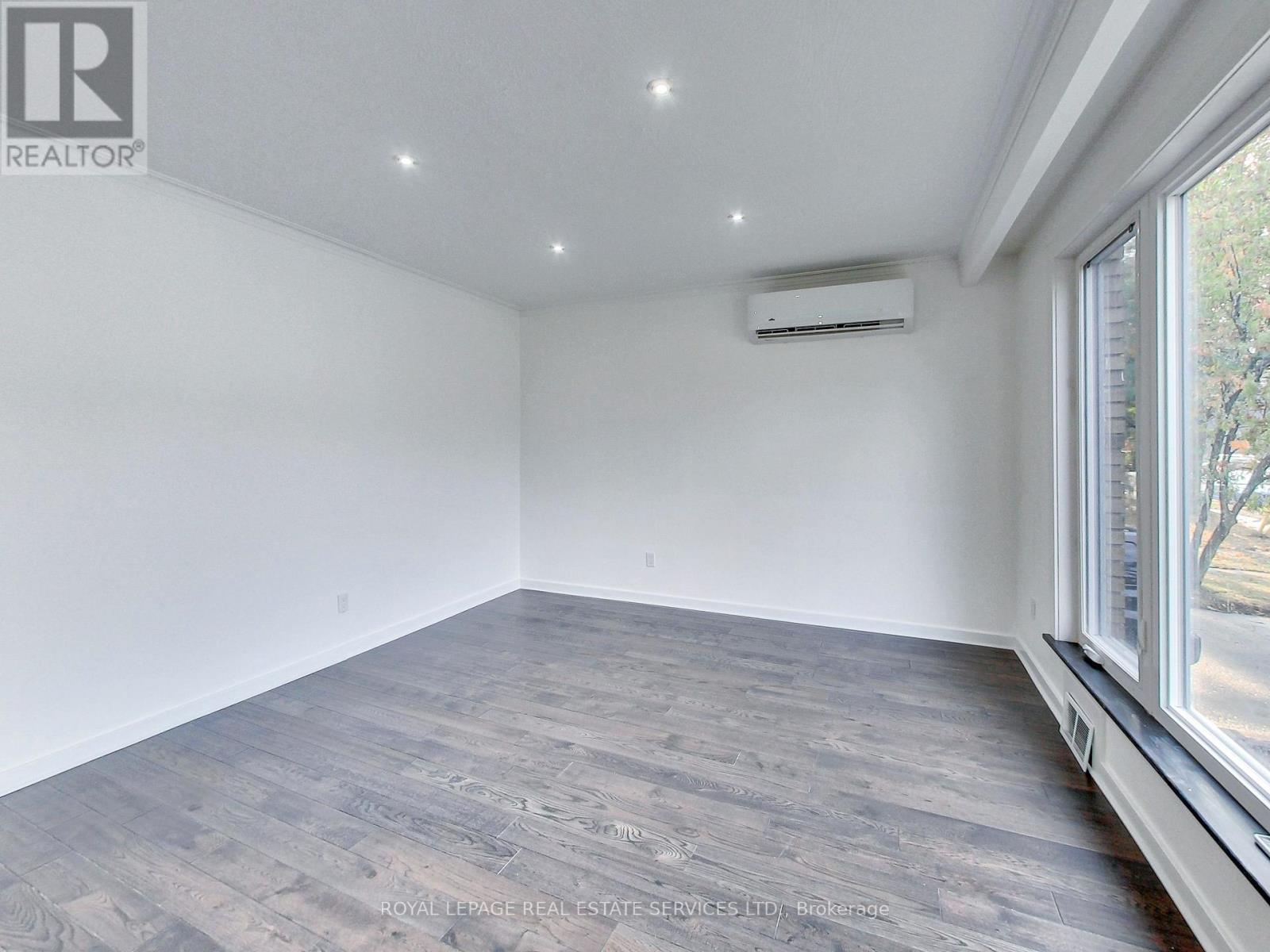 3 - 363 Dalesford Road, Toronto, Ontario  M8Y 1H1 - Photo 7 - W13158050