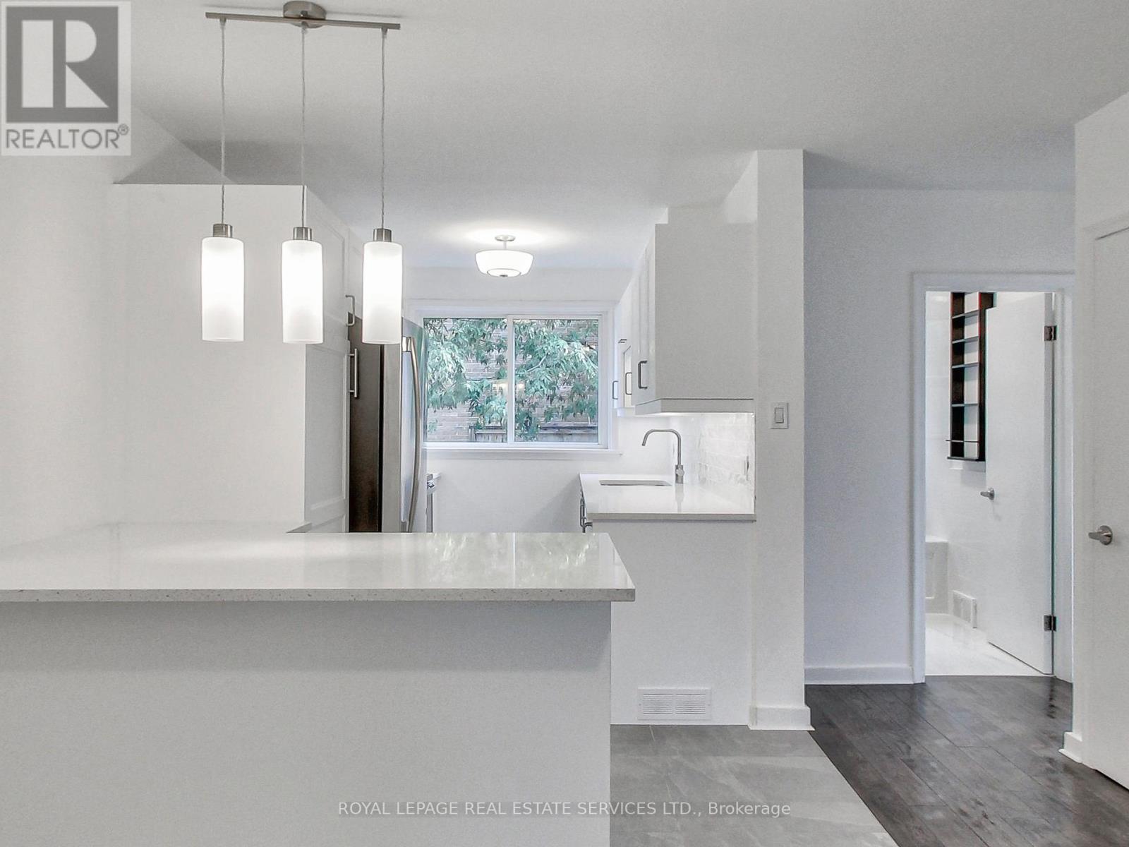 3 - 363 Dalesford Road, Toronto, Ontario  M8Y 1H1 - Photo 9 - W13158050