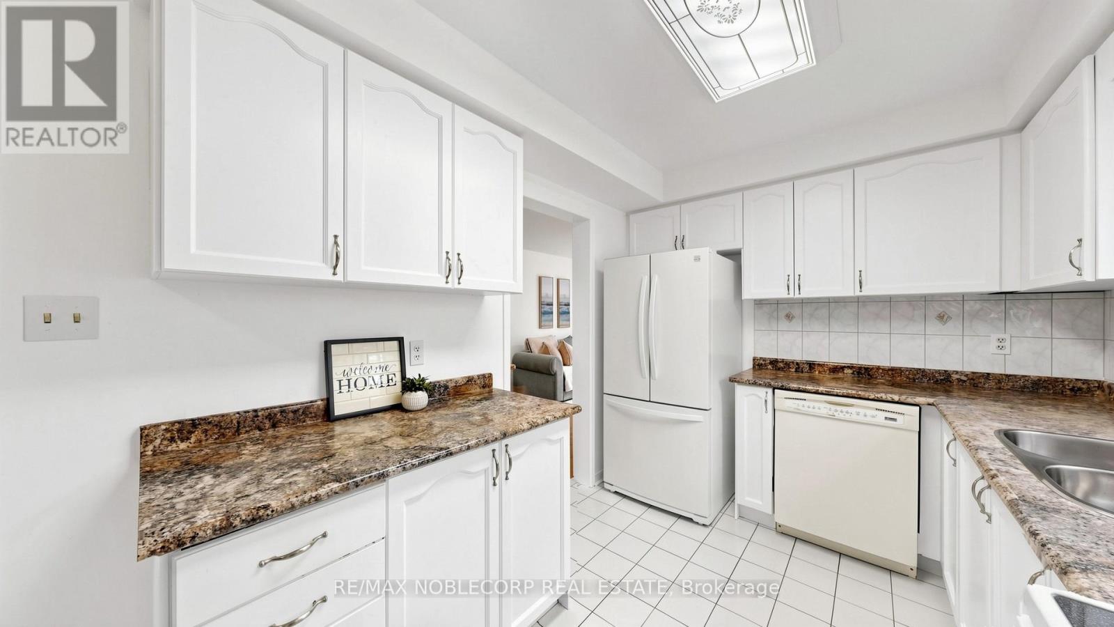 2240 Shipwright Road, Oakville, Ontario  L6M 3B1 - Photo 9 - W13158056
