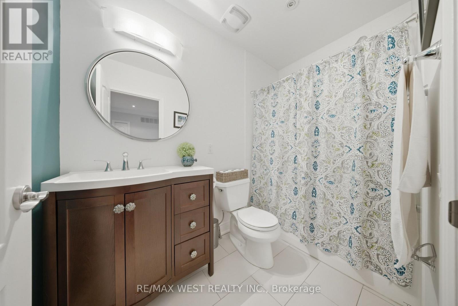 49 Bronte Street S, Milton, Ontario  L9T 1Z3 - Photo 11 - W13158068