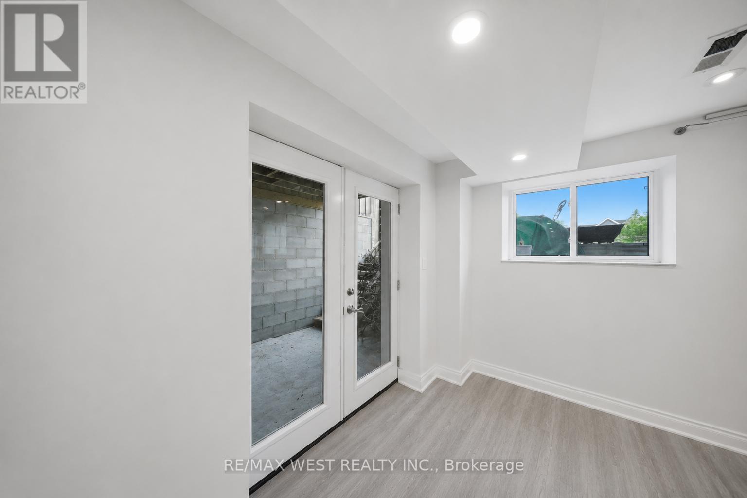 49 Bronte Street S, Milton, Ontario  L9T 1Z3 - Photo 13 - W13158068