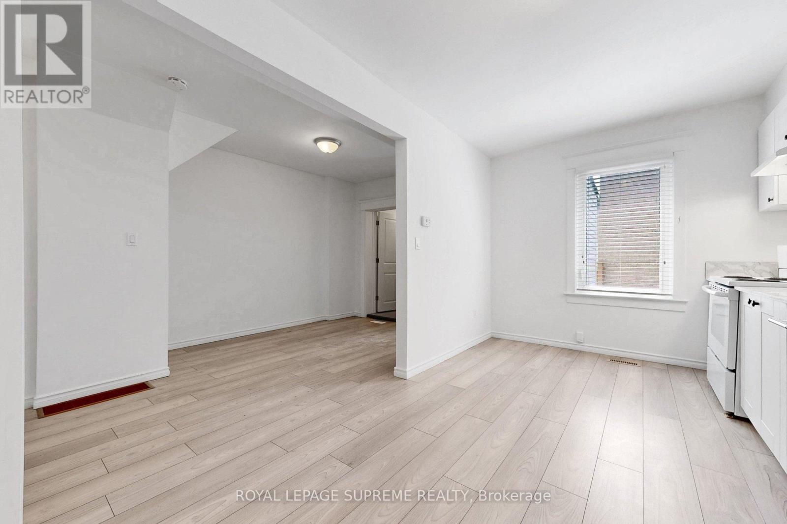 119 Essex Street W, Toronto, Ontario  M6G 1T4 - Photo 12 - W13158106