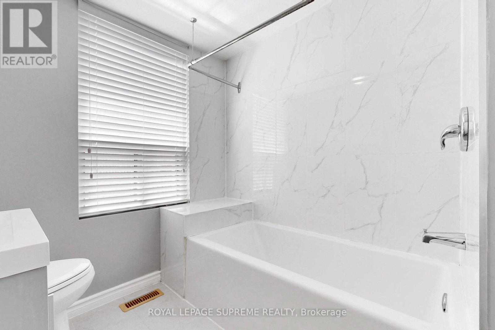 119 Essex Street W, Toronto, Ontario  M6G 1T4 - Photo 17 - W13158106