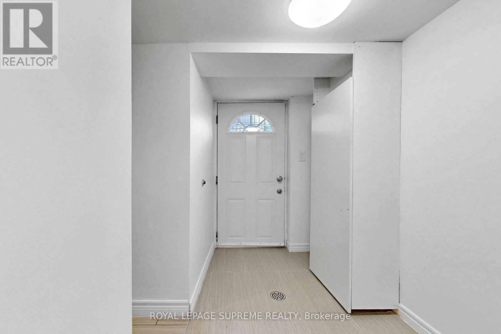 119 Essex Street W, Toronto, Ontario  M6G 1T4 - Photo 33 - W13158106