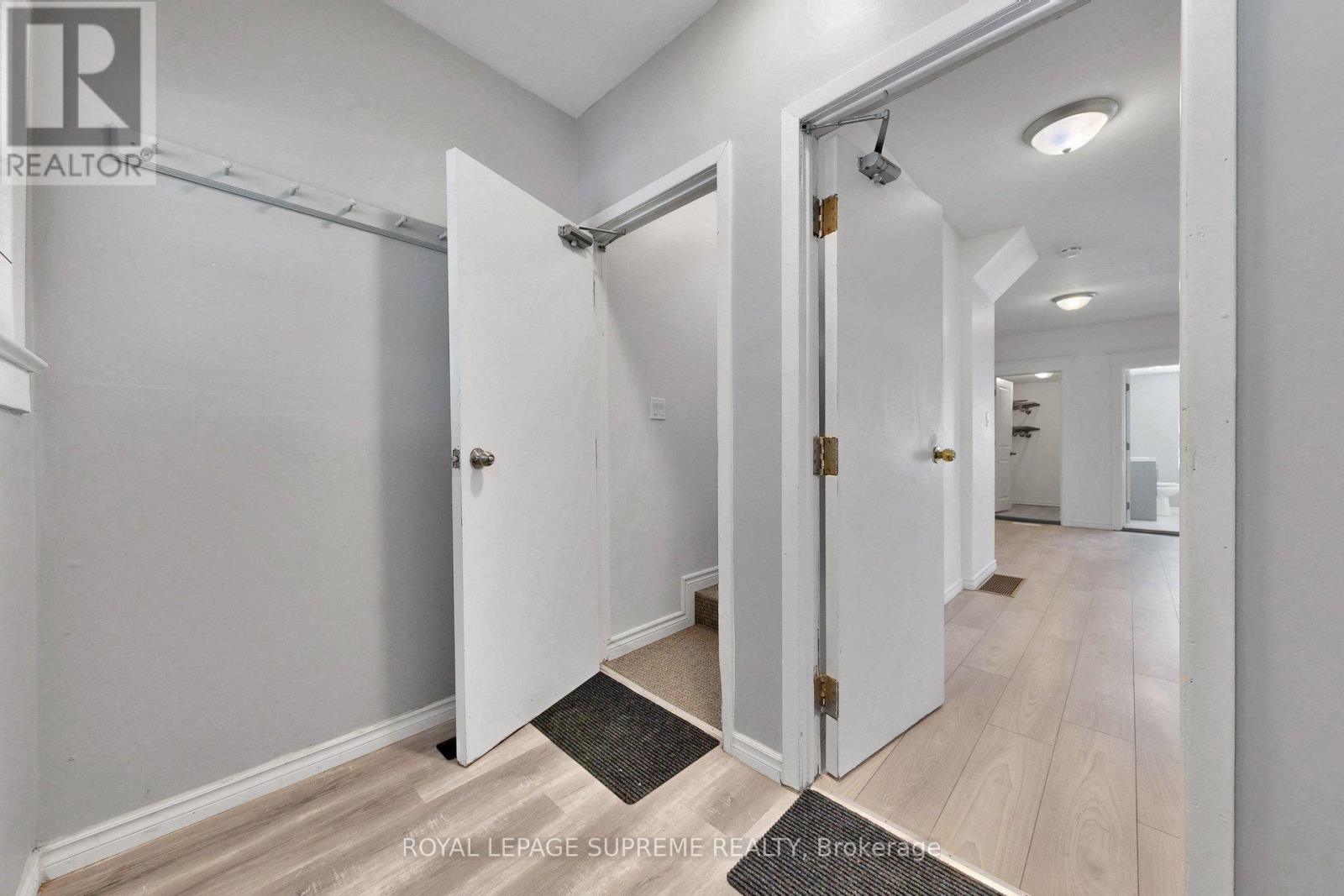 119 Essex Street W, Toronto, Ontario  M6G 1T4 - Photo 4 - W13158106