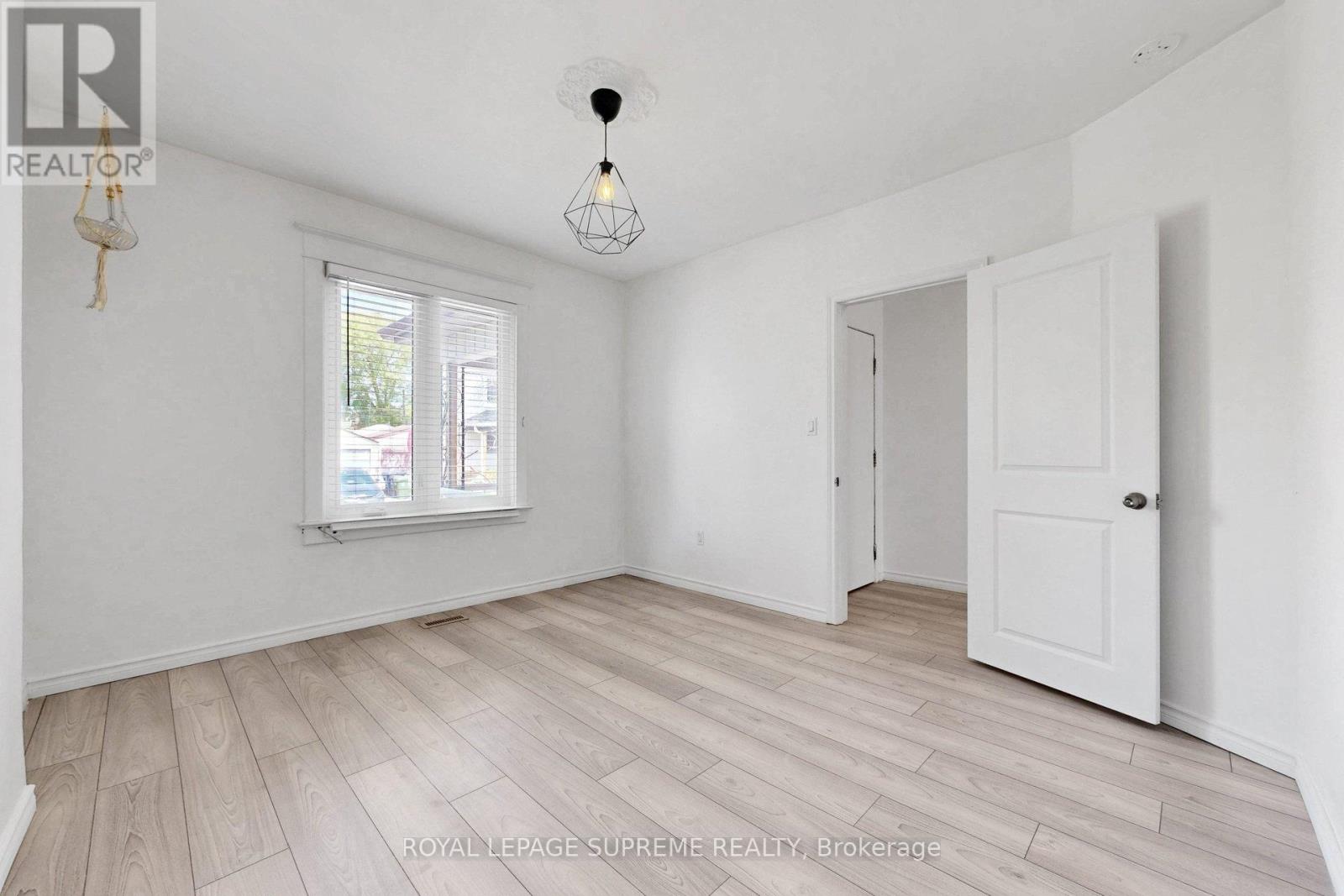 119 Essex Street W, Toronto, Ontario  M6G 1T4 - Photo 7 - W13158106