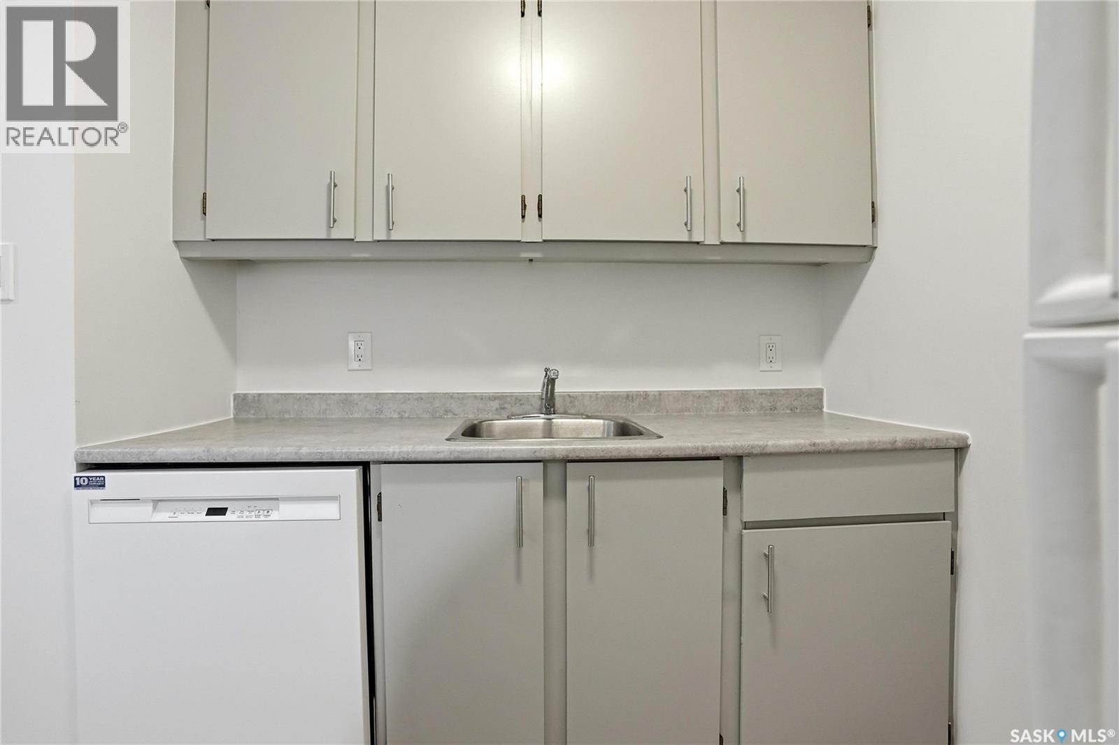 205 423 Tait Court, Saskatoon, Saskatchewan  S7H 5L3 - Photo 11 - SK031902
