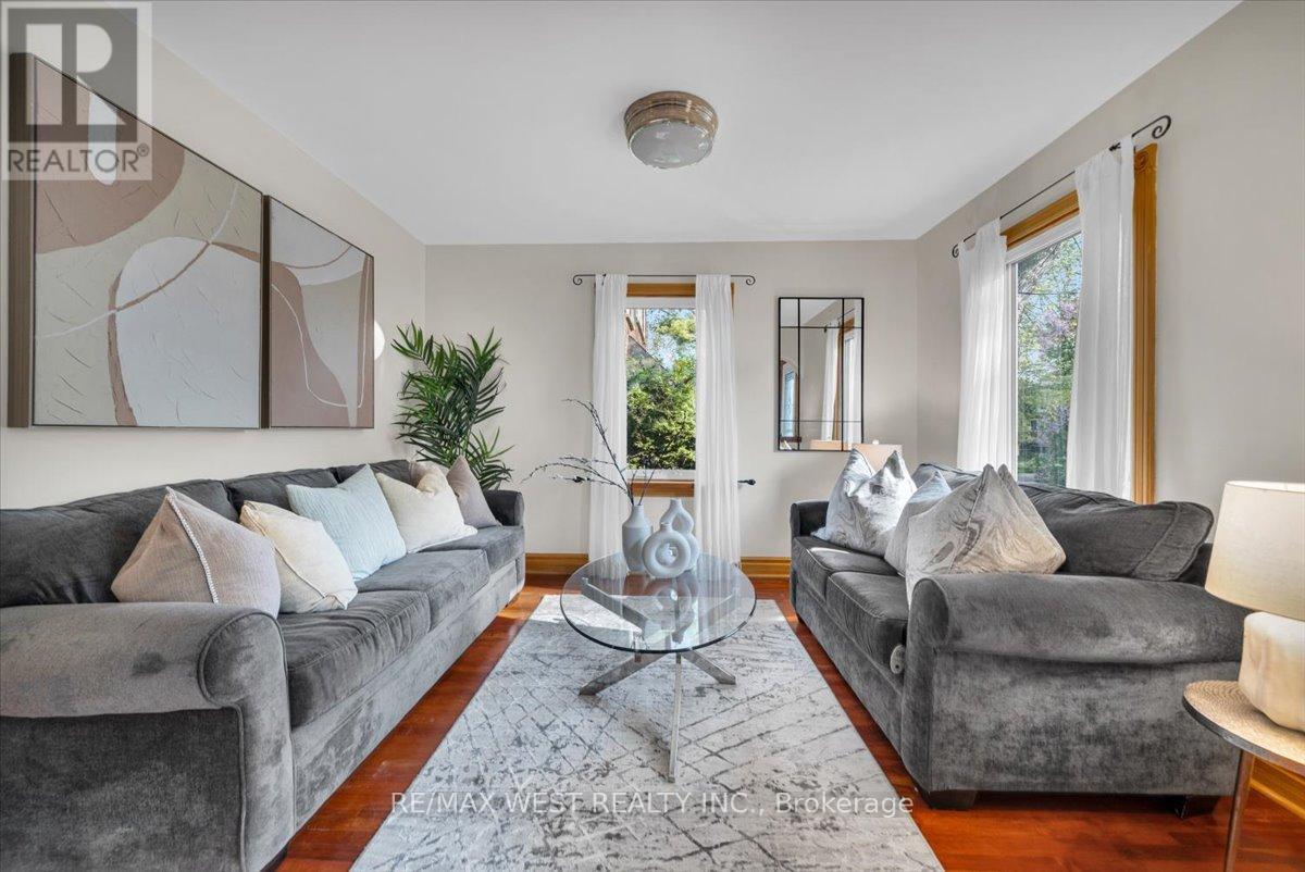 35 Gort Avenue, Toronto, Ontario  M8W 3Y7 - Photo 13 - W13158114