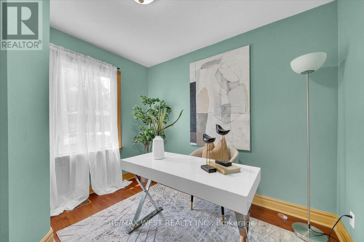 35 Gort Avenue, Toronto, Ontario  M8W 3Y7 - Photo 15 - W13158114