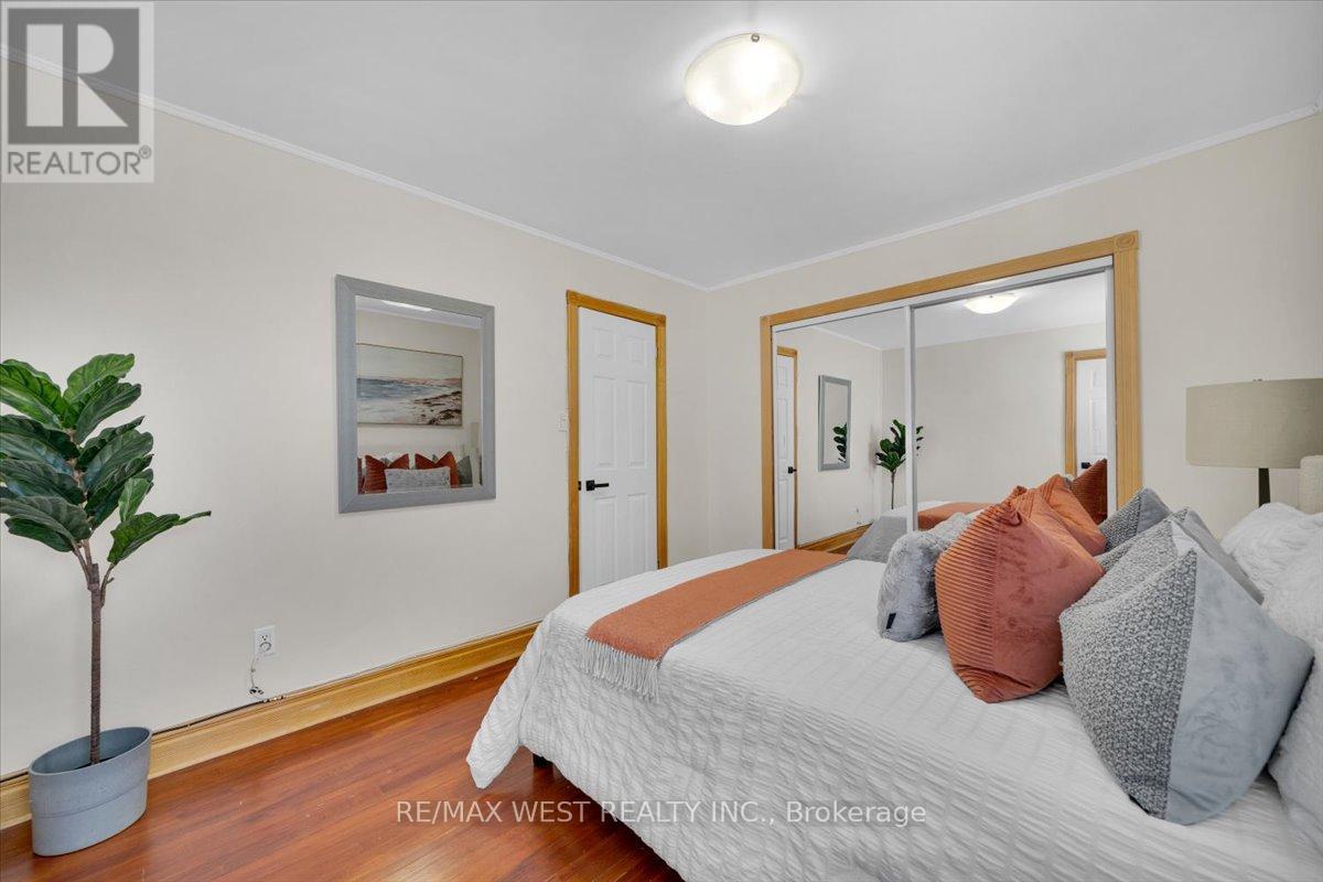 35 Gort Avenue, Toronto, Ontario  M8W 3Y7 - Photo 17 - W13158114