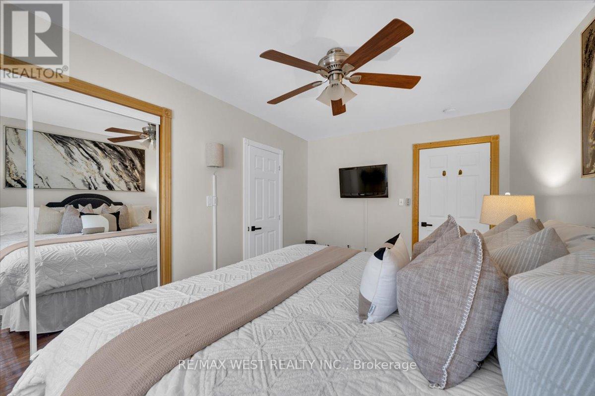 35 Gort Avenue, Toronto, Ontario  M8W 3Y7 - Photo 20 - W13158114