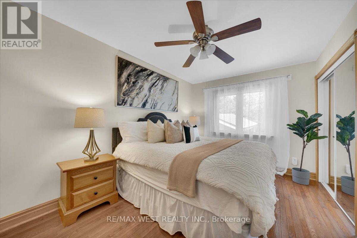 35 Gort Avenue, Toronto, Ontario  M8W 3Y7 - Photo 21 - W13158114
