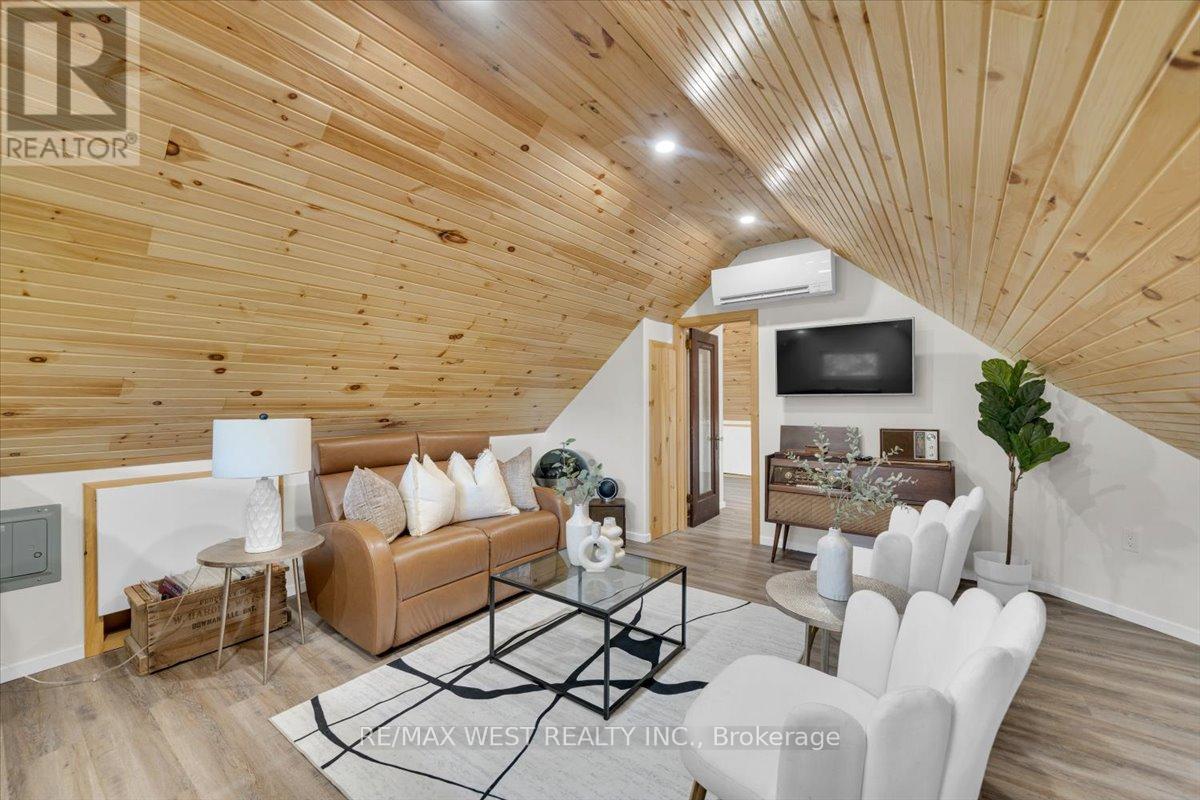 35 Gort Avenue, Toronto, Ontario  M8W 3Y7 - Photo 26 - W13158114