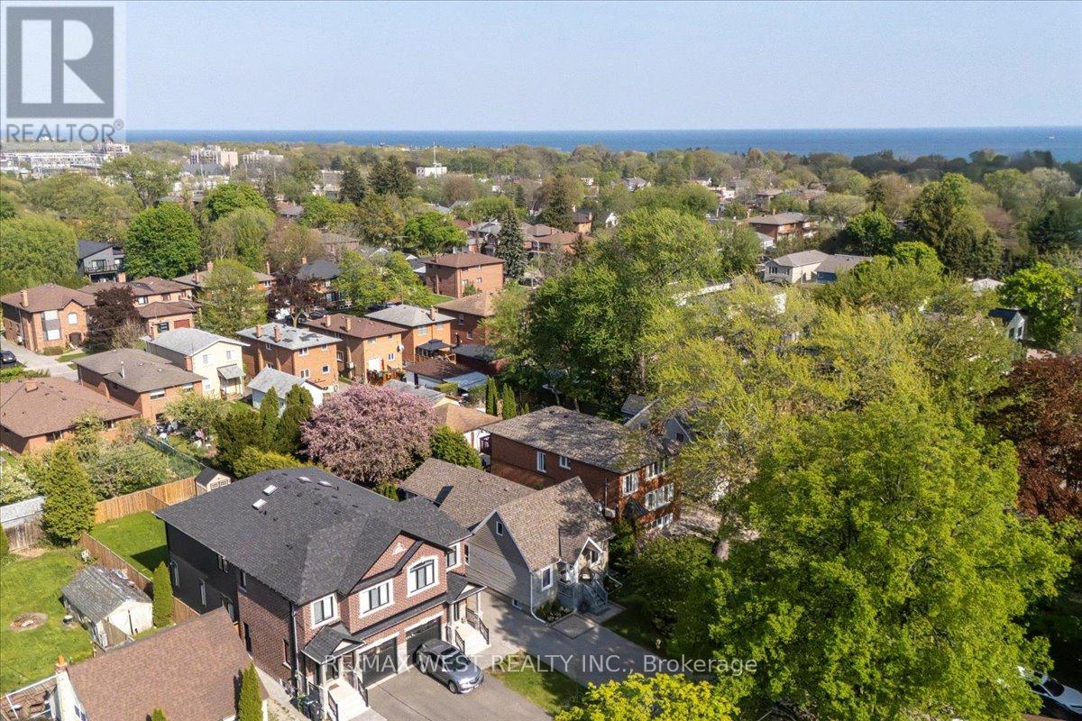 35 Gort Avenue, Toronto, Ontario  M8W 3Y7 - Photo 46 - W13158114