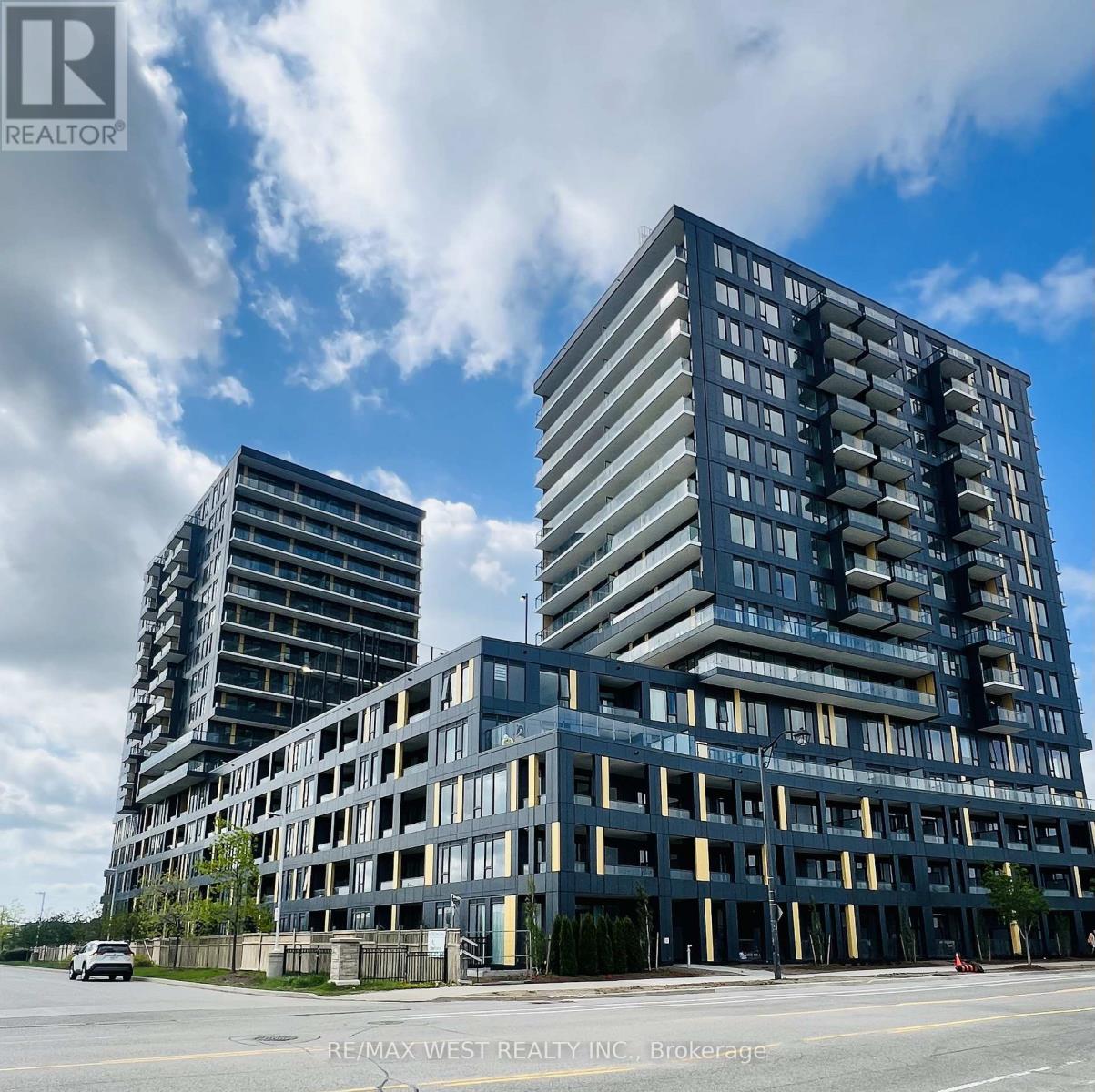 D1502 - 4878 POWERS COMMON, Burlington, Ontario