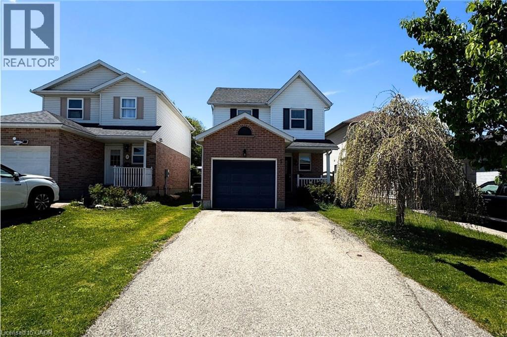 5 Michelle Court, Kitchener, Ontario  N2N 3K8 - Photo 2 - 40811103
