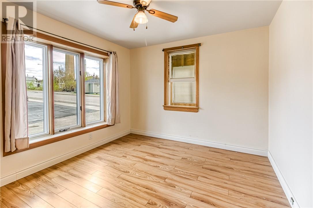 22 Diorite Street, Copper Cliff, Ontario  P0M 1N0 - Photo 9 - 2127945