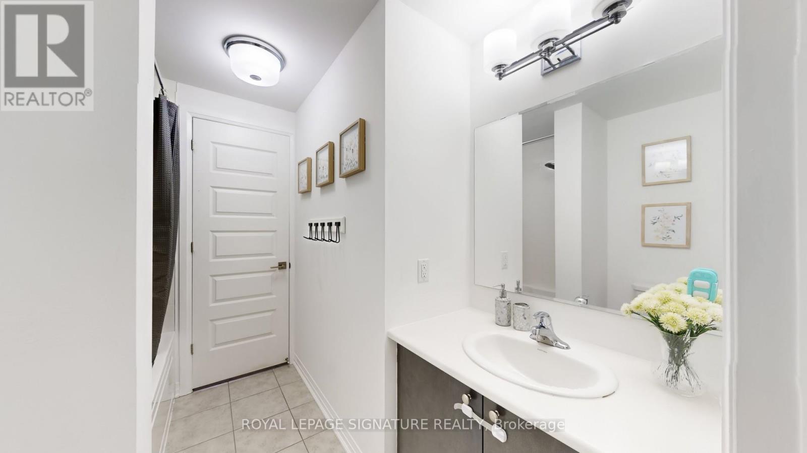 305 - 58 Adam Sellers Street, Markham, Ontario  L6B 1P5 - Photo 9 - N13048888