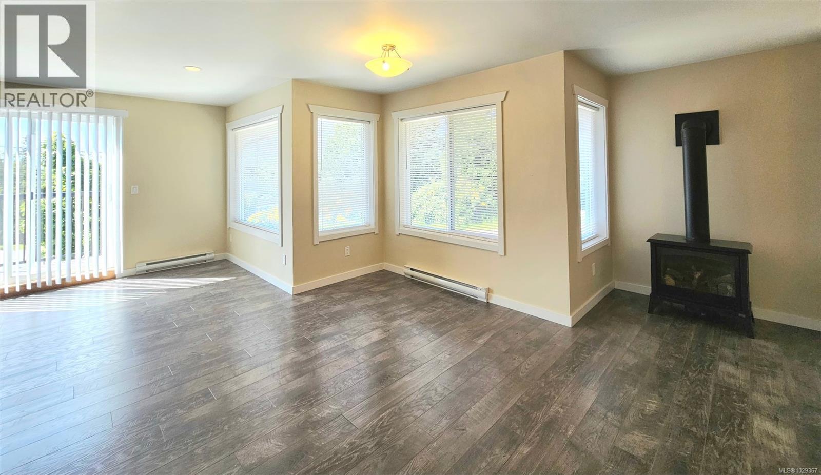 2099 Maple Ave S, Sooke, British Columbia  V9Z 0N8 - Photo 3 - 1029367