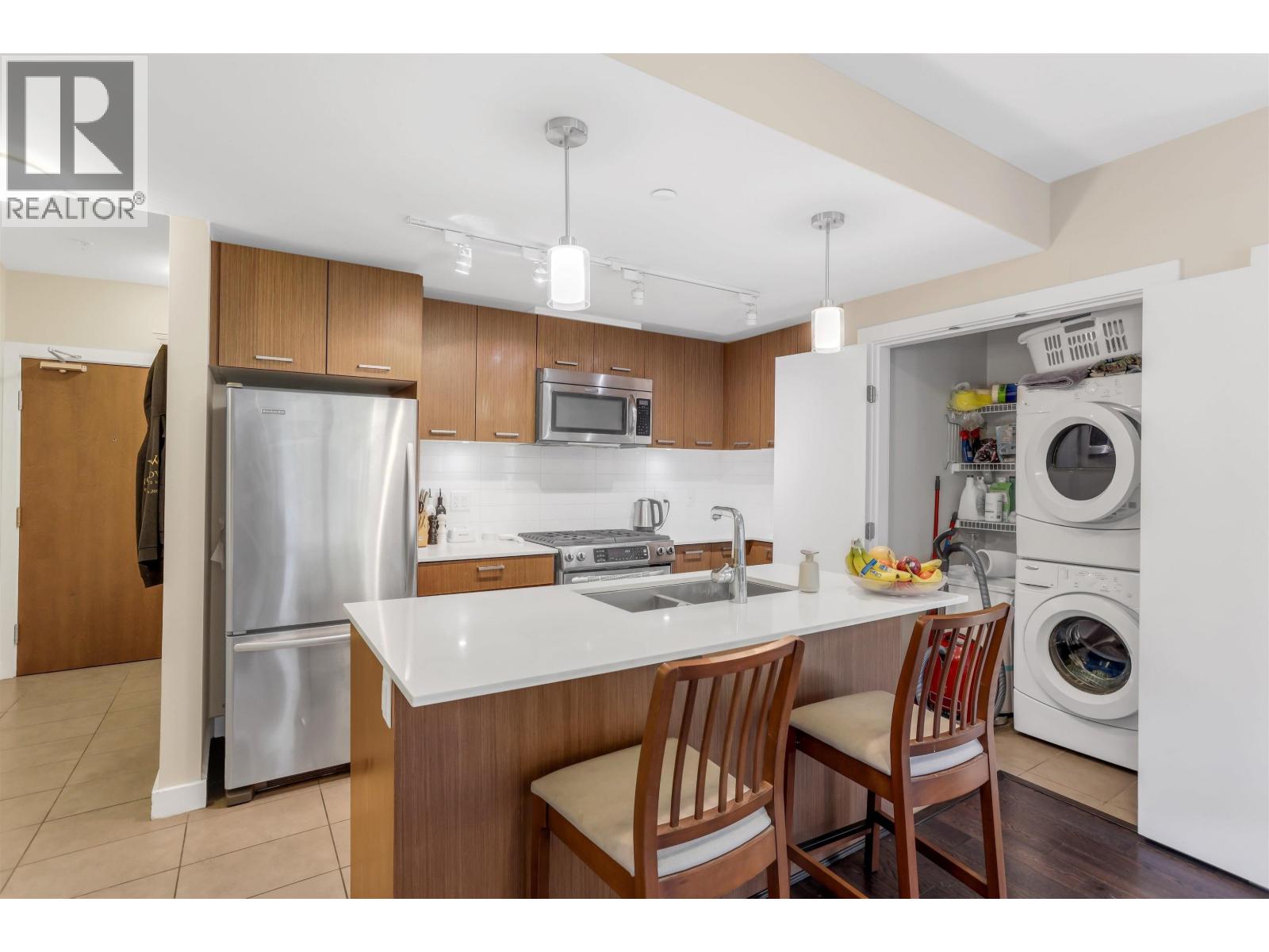 204 1177 Marine Drive, North Vancouver, British Columbia  V7P 1T1 - Photo 10 - R3125187