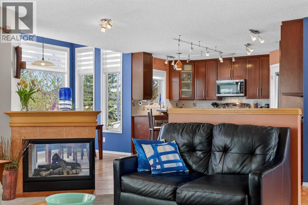 230 Rocky Ridge Cove NW, Calgary, Alberta  T3G 4L1 - Photo 10 - A2303867