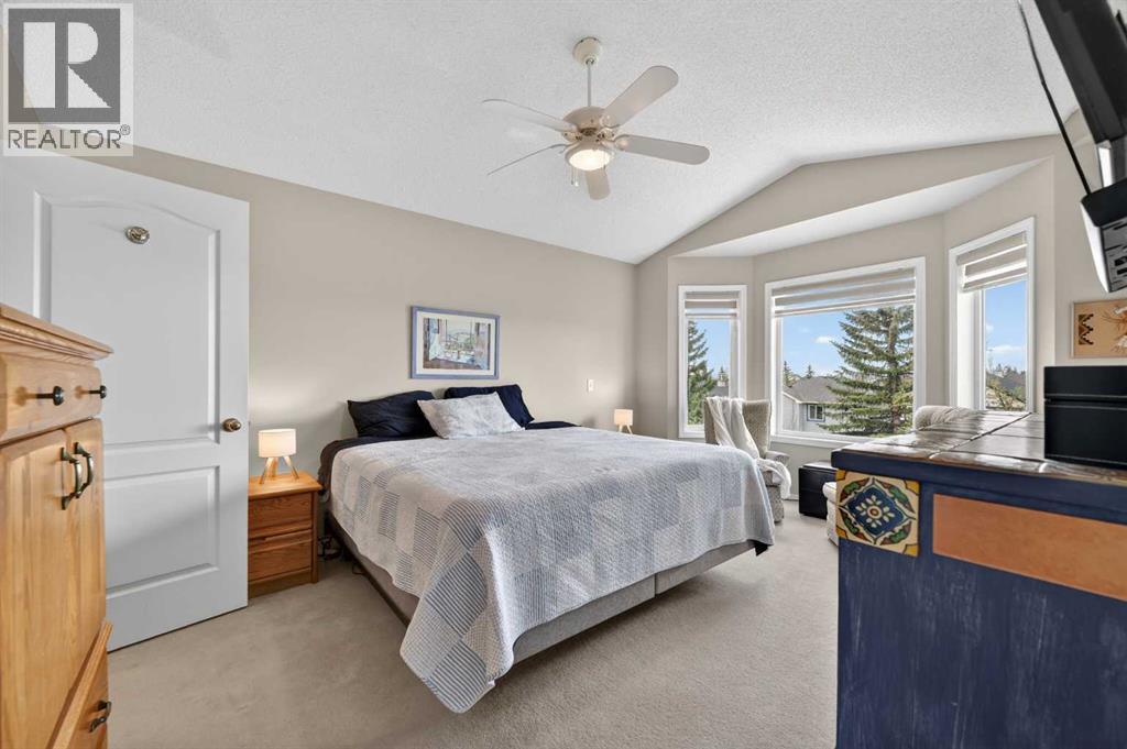 230 Rocky Ridge Cove NW, Calgary, Alberta  T3G 4L1 - Photo 26 - A2303867